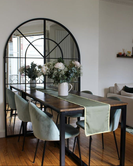 Chemin de table Ondine vert olive artisanal en coton - L'Atelier Vague 