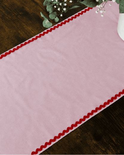Chemin de table Ondine rose artisanal en coton - L'Atelier Vague - vue zoom